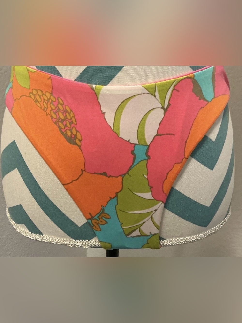 Trina Turk Bikini bottoms new with tags size 8